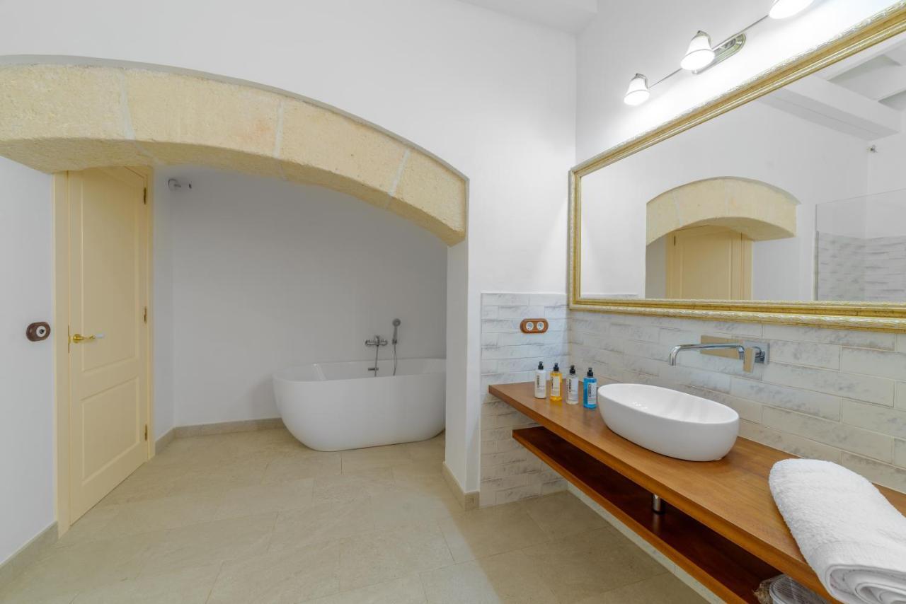 סיוטאדלה Seranova Luxury Hotel - Adults Only מראה חיצוני תמונה